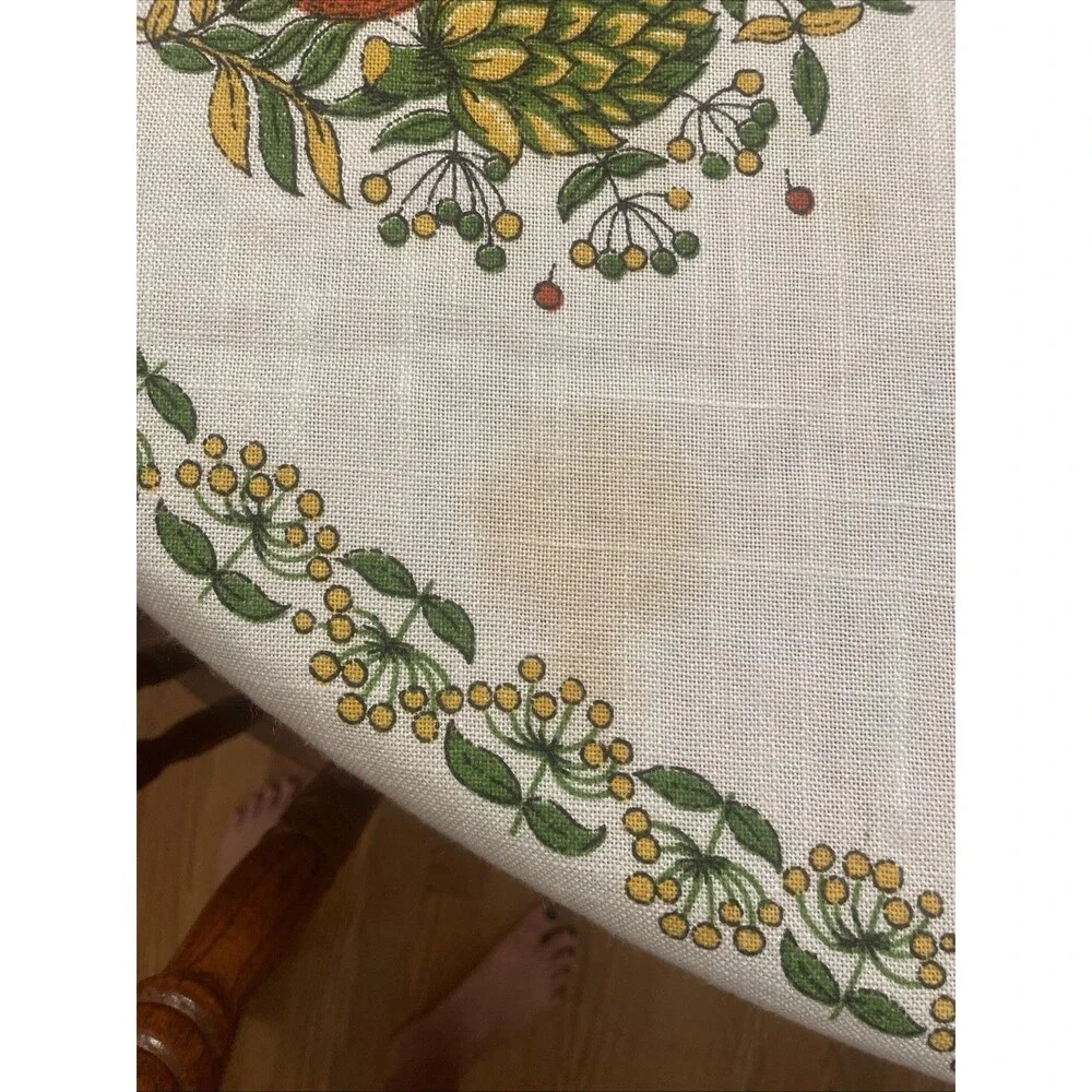 Vintage 1970’s Spice of Life Fringe Round Tablecloth Fits 48”-54” JCPenney READ